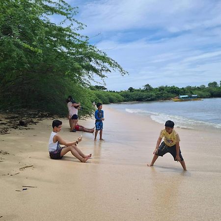 Calatagan'S Bahay Kubo - With Beach Access Batangas Zewnętrze zdjęcie