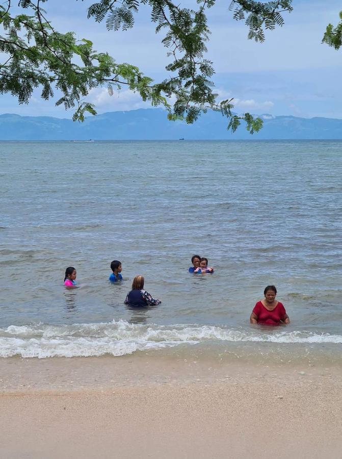 Calatagan'S Bahay Kubo - With Beach Access Batangas Zewnętrze zdjęcie