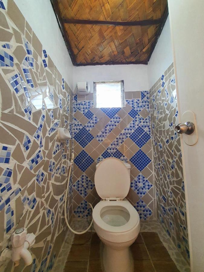 Calatagan'S Bahay Kubo - With Beach Access Batangas Zewnętrze zdjęcie